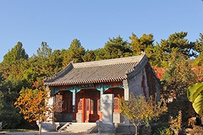 八达岭陵园环境如何？几点开放