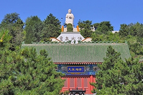 八达岭陵园：长城脚下的静美安息地